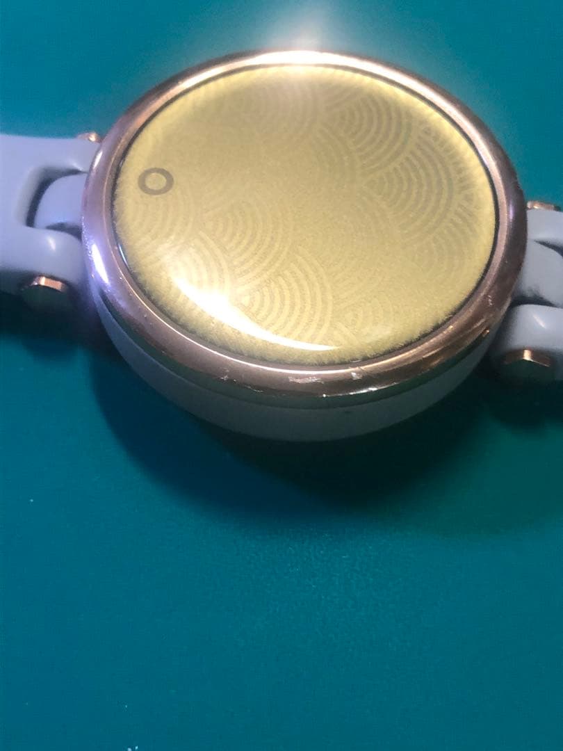 ガーミン Lily Sport Light Sand スマートウォッチ