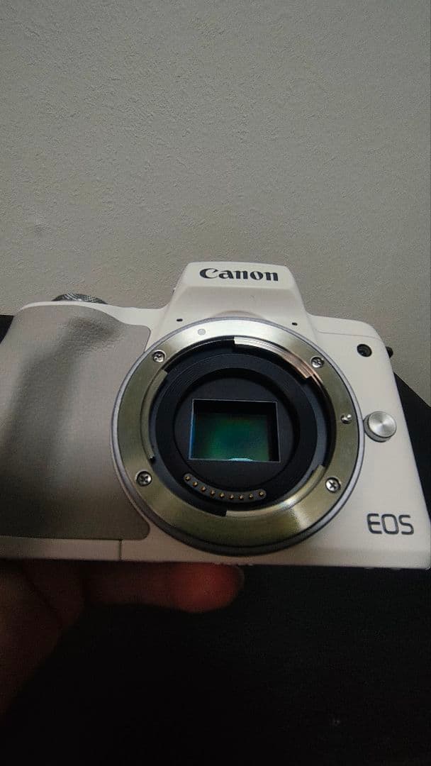 【最終値引き】Canon EOS kiss M2ダブルズームキット