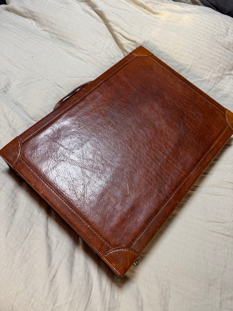 ブラウンレザー ビジネスバッグ　イタリア製