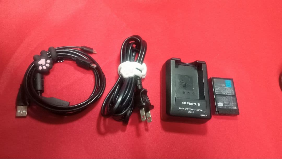 オリンパス　OLYMPUS　E-410 デジタル一眼レフ　付属品色々セット♪