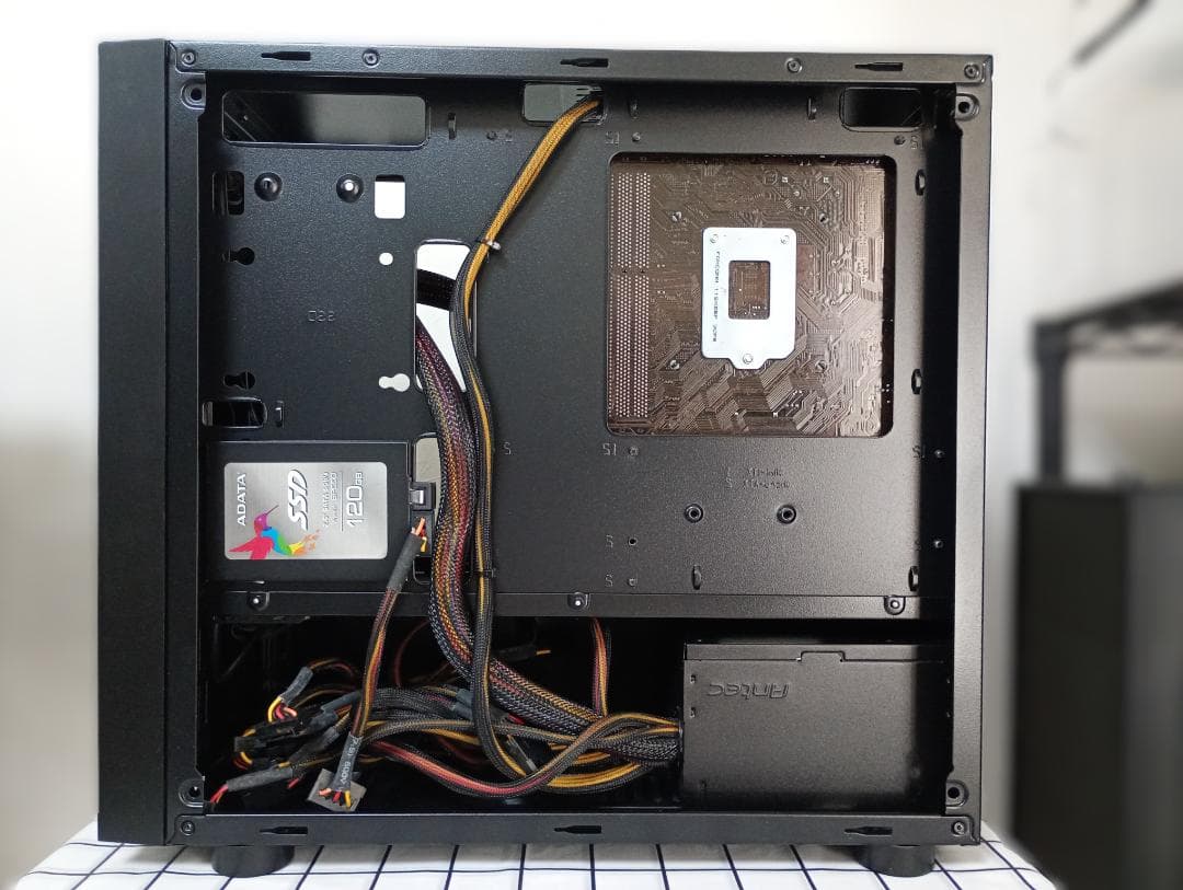 自作パソコン／Thermaltake　Versa H17／Windows10