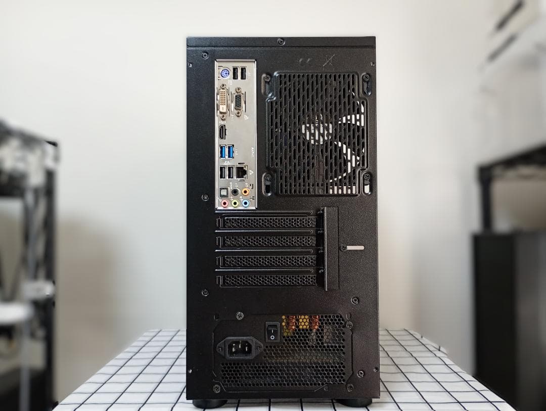 自作パソコン／Thermaltake　Versa H17／Windows10