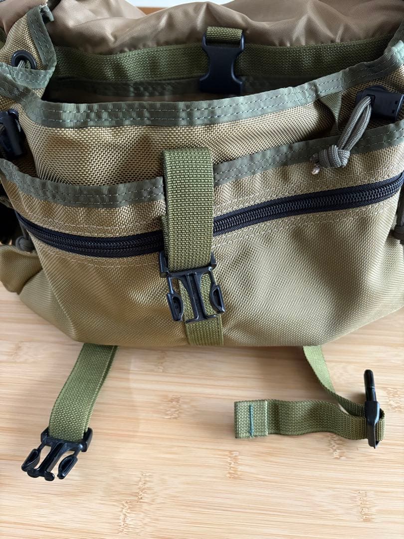 BRIEFING ブリーフィング　ランス2 　メッセンジャーバッグ　グリーン