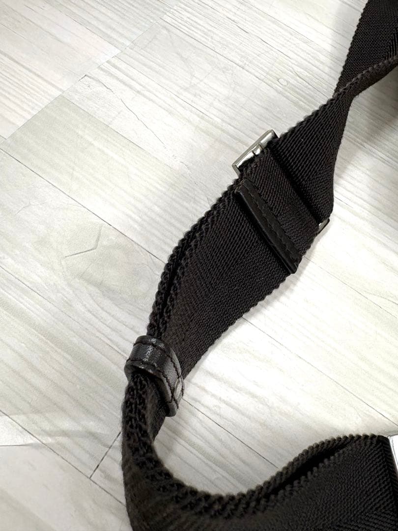 GUCCI グッチ　GGロゴ　ウエストバッグ　ショルダーバッグ　ジョッキー