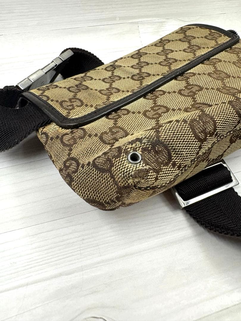 GUCCI グッチ　GGロゴ　ウエストバッグ　ショルダーバッグ　ジョッキー