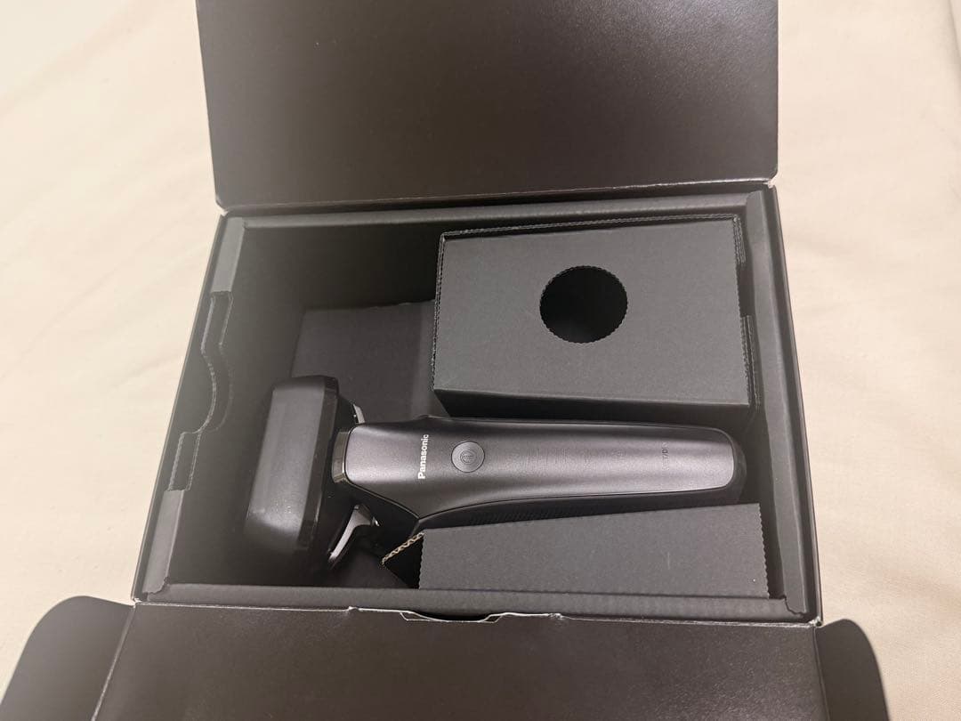 y*o様 Panasonic ES-LS5B ラムダッシュ6枚刃髭剃り(値下げ可