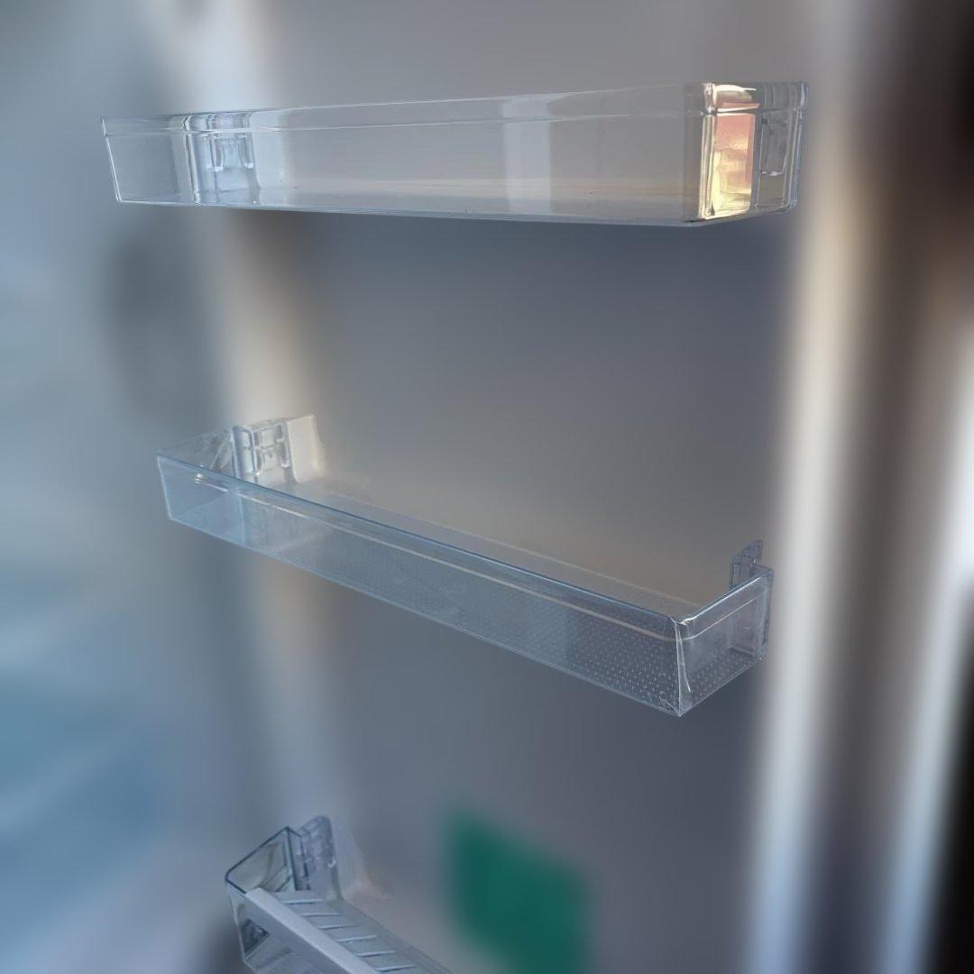 美品　異臭なし　Hisense 冷蔵庫　HR-D1701W 2ドア　2024年