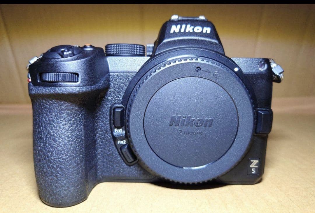 ニコンNikon Z5 ボディ　ショット数70枚