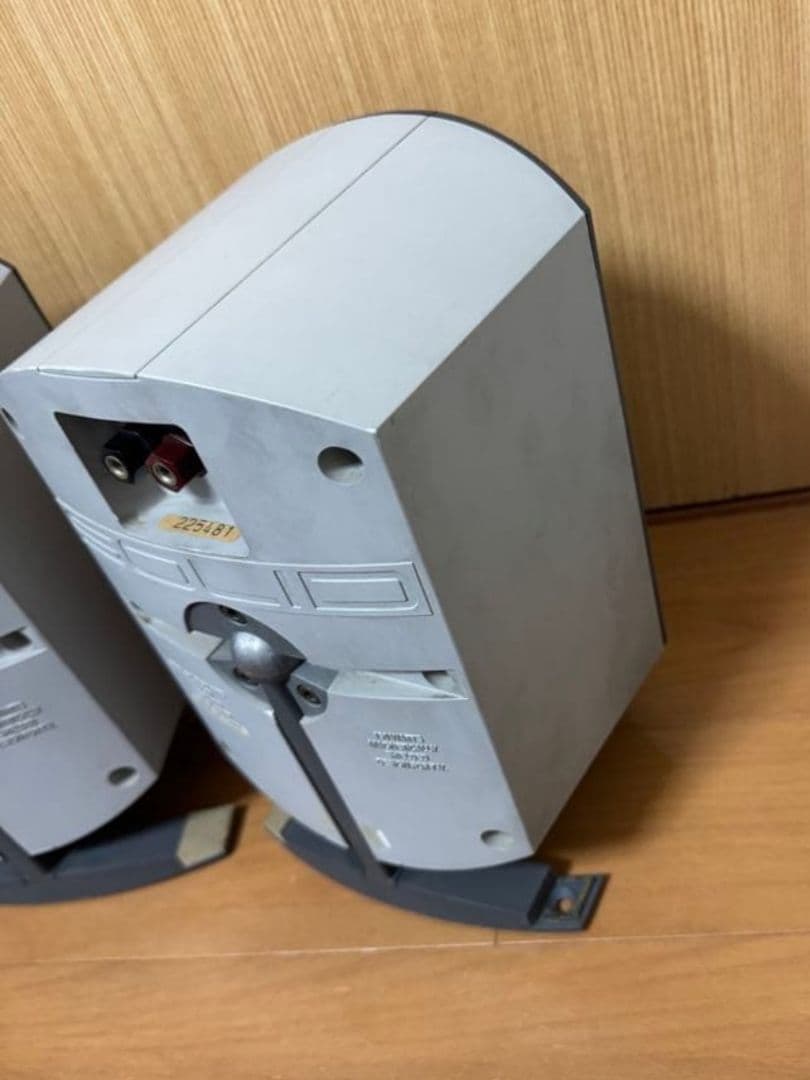 B&W SOLID Sounds ソリッド　サウンズ　モニタースピーカー