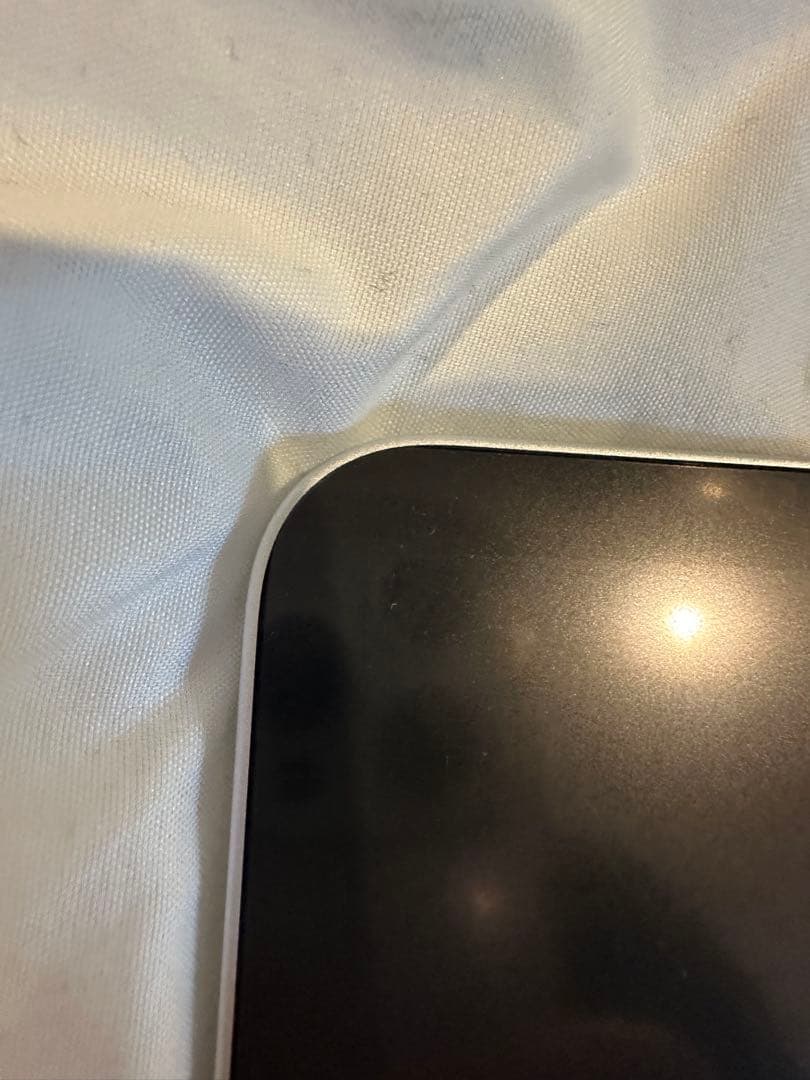 Apple iPad Pro 11インチ 第4世代　シルバー