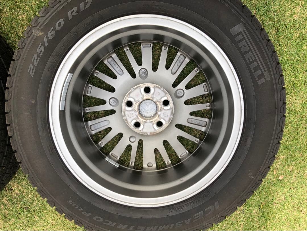 トヨタ　アルファード30系17インチ純正アルミ　スタッドレス225/60R17