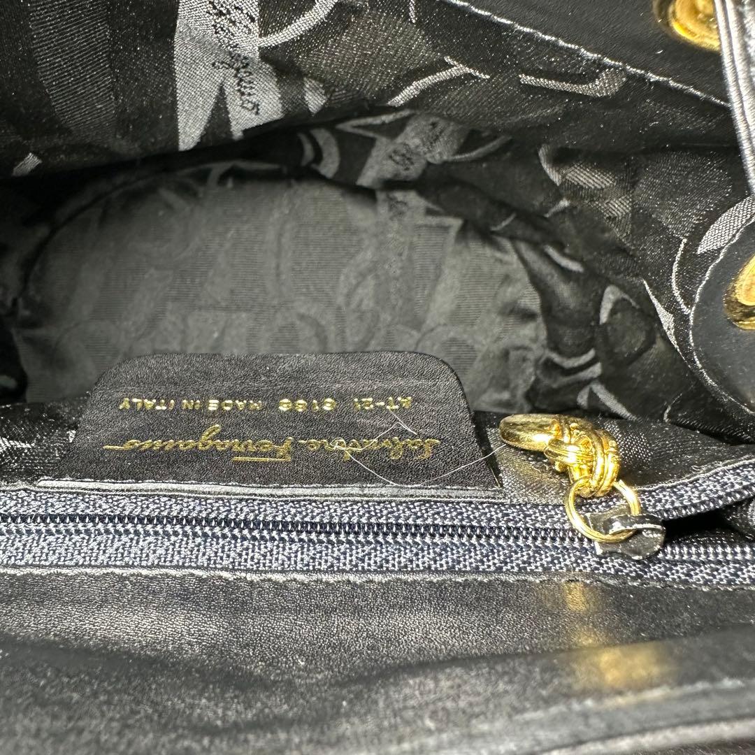 (^o^) 専用Ferragamoフェラガモ ミニリュック　バック　オールレザー