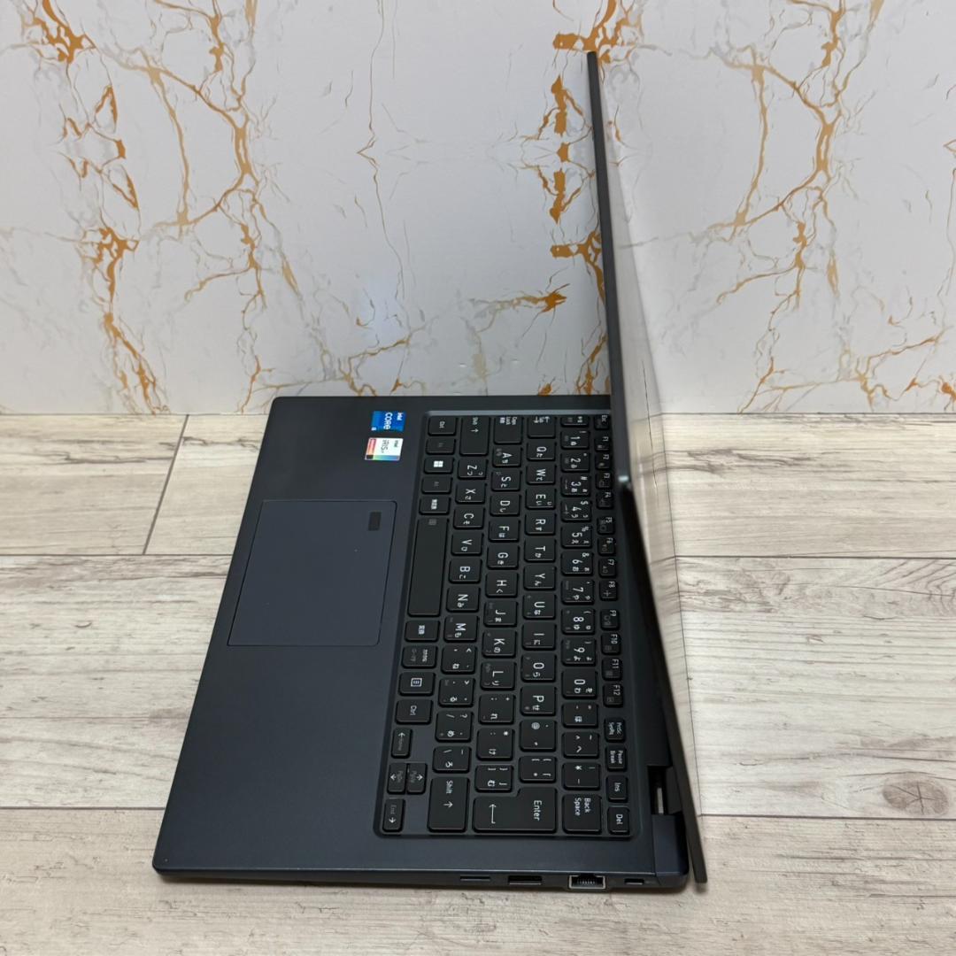 超軽量 dynabook G83HU 第11世代i5 16GB SSD256