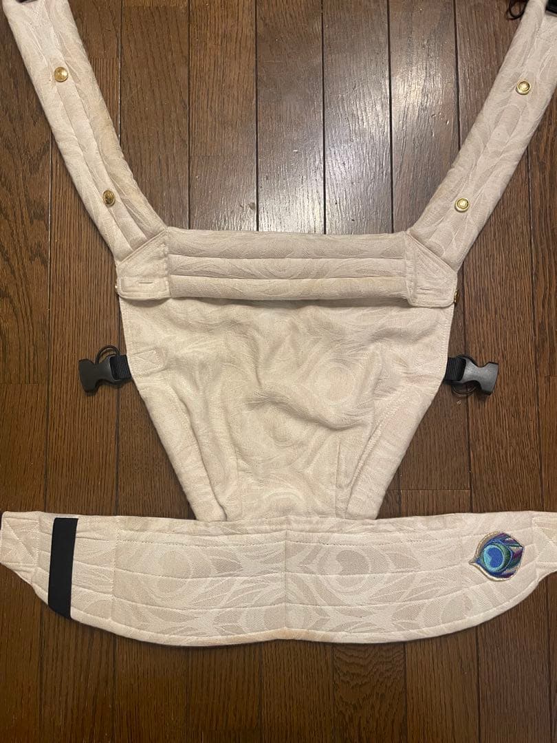 artipoppe アーティポッペ　抱っこ紐