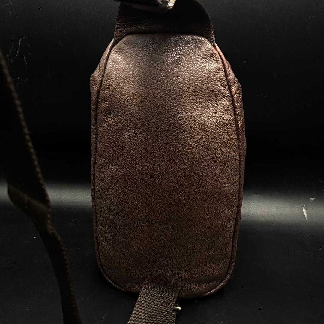 【美品】コーチ ボディバッグ ダークブラウン レザー 斜めがけ可能