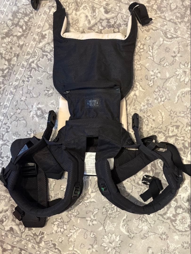 【美品】NUNA cudl clik 抱っこ紐 黒/ベージュ