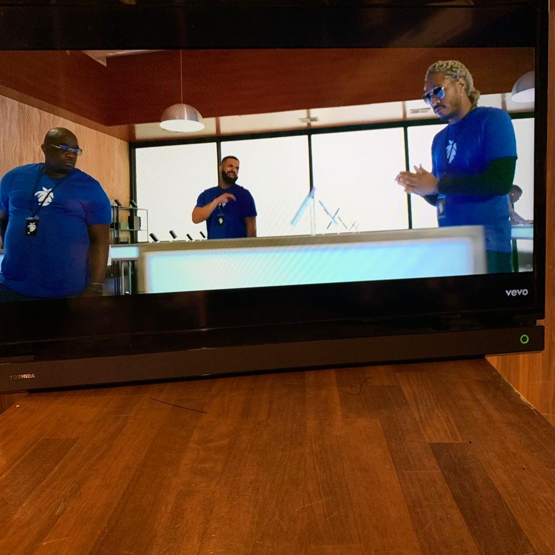 東芝　REGZA 2019年製　32V31