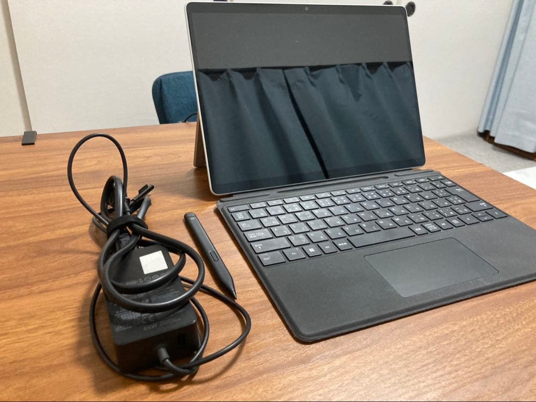 SurfacePro9 i5 256GB　RAM 8GB