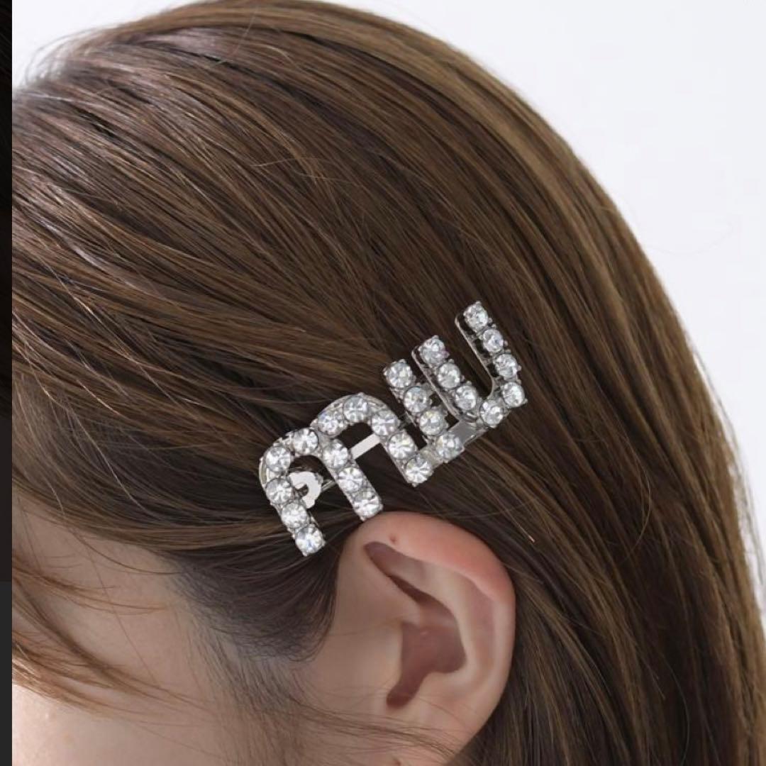 【正規品】MIU MIU クリスタルヘアピン miumiuロゴ