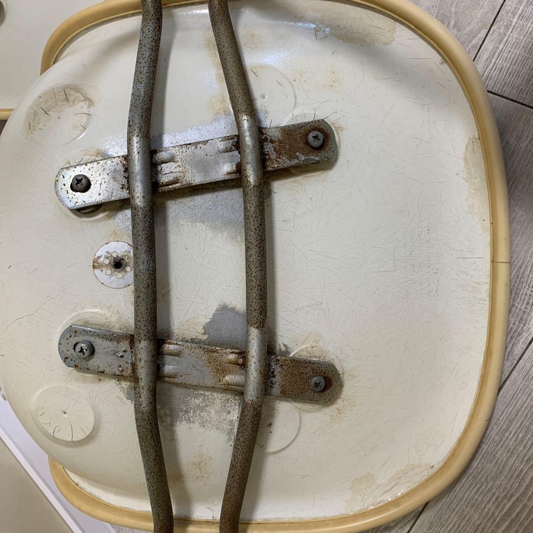 ア*ロ様 イームズシェルチェア