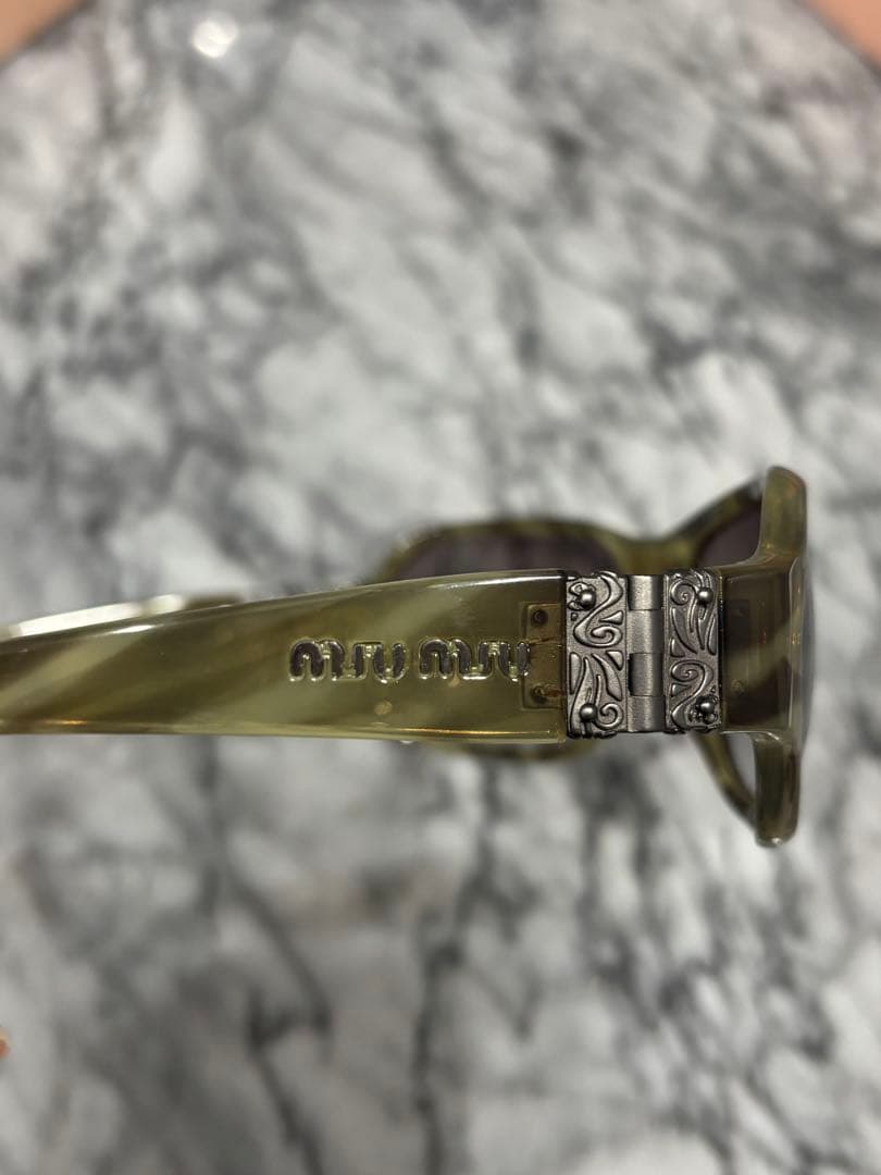 miu miu ミュウミュウ サングラス SMU03H カーキ