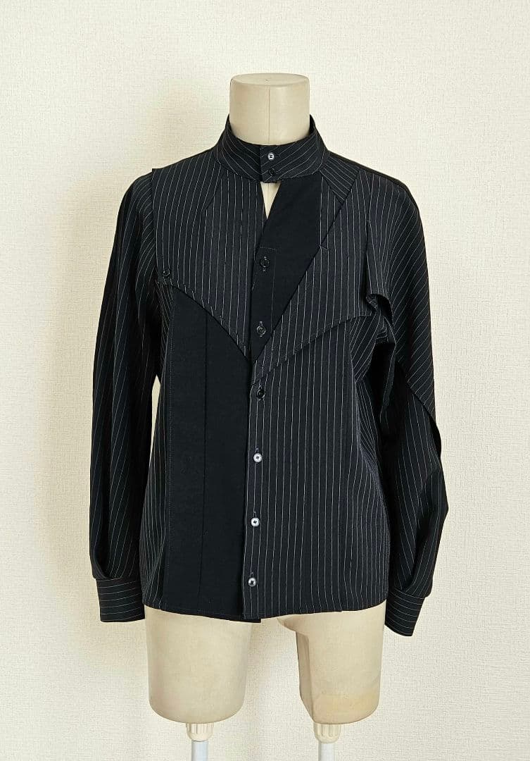 ●ユナイテッドトウキョウ　アシメスリットデザインブラウス