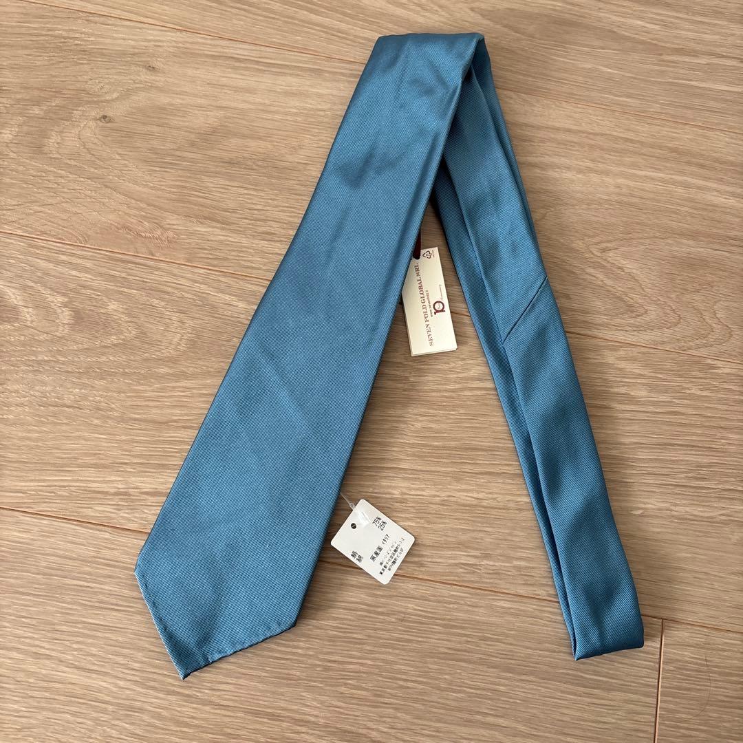 x*z様 タグ付き未使用！Atto Vannucci セッテピエゲソリッドタイ