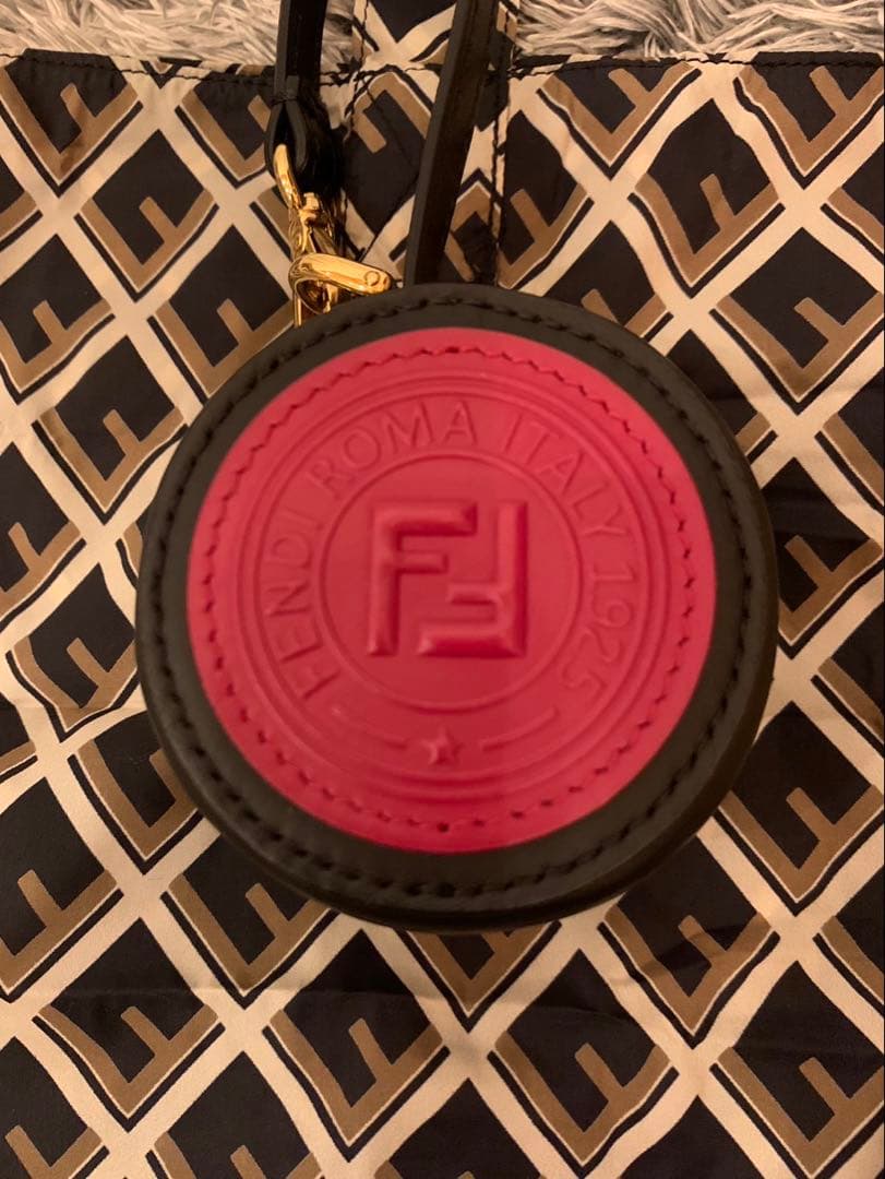 最終価格　FENDI エコバッグチャーム