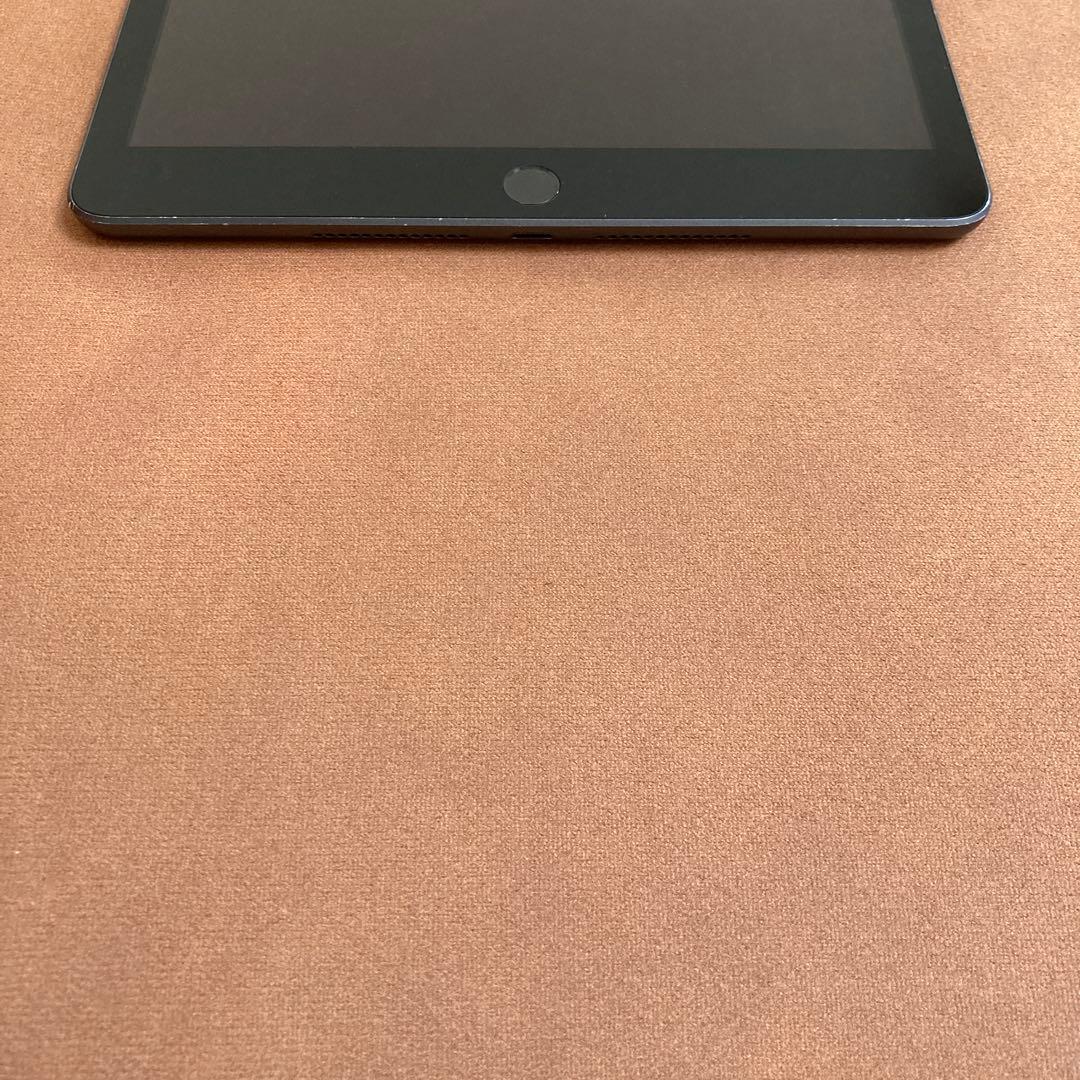 3479【早い者勝ち】iPad7 第7世代 32GB WIFIモデル☆