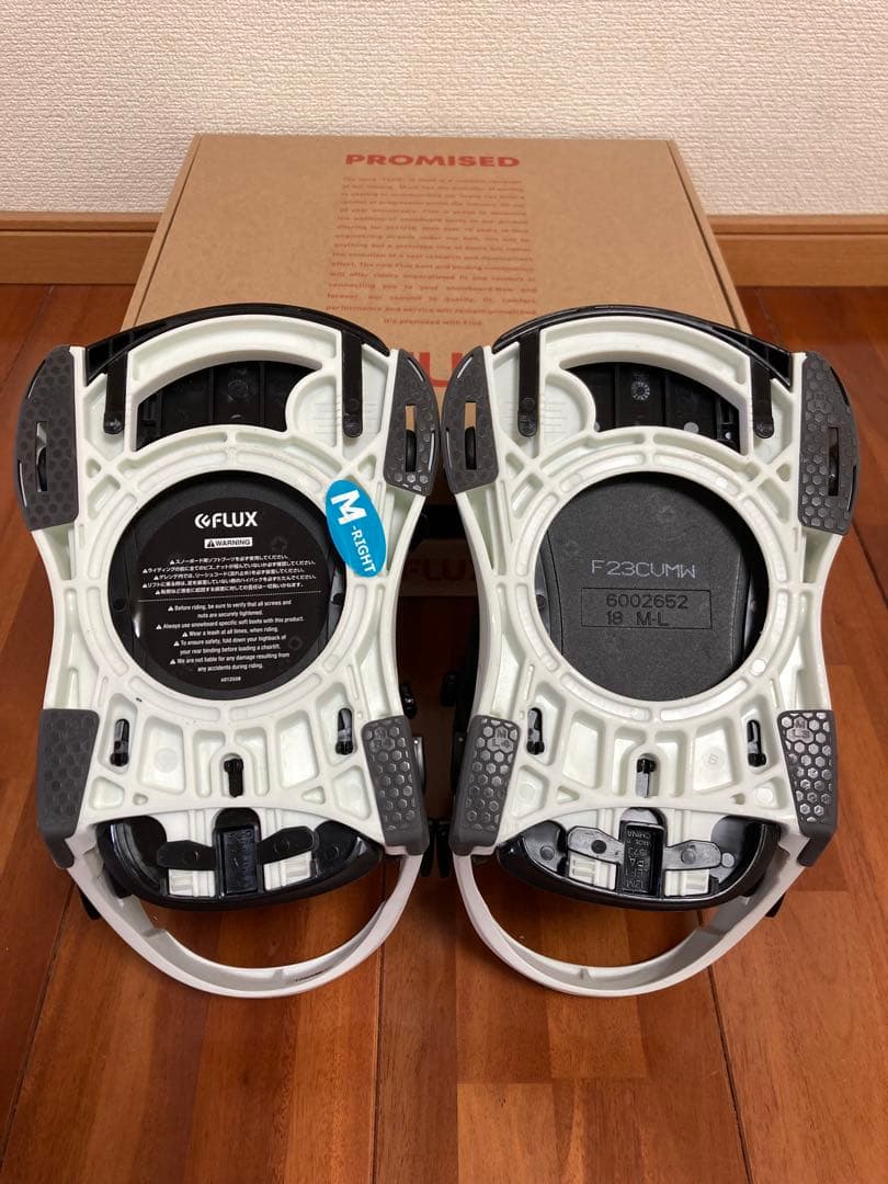 【超美品】 FLUX CV 2022-2023 WHITE 白 Mサイズ