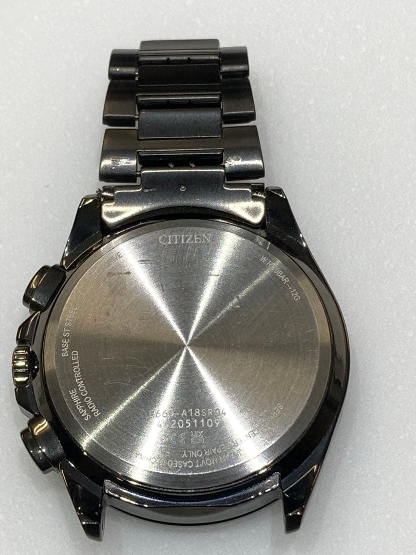 3-2301 CITIZEN ソーラー腕時計　E660-A18SR04