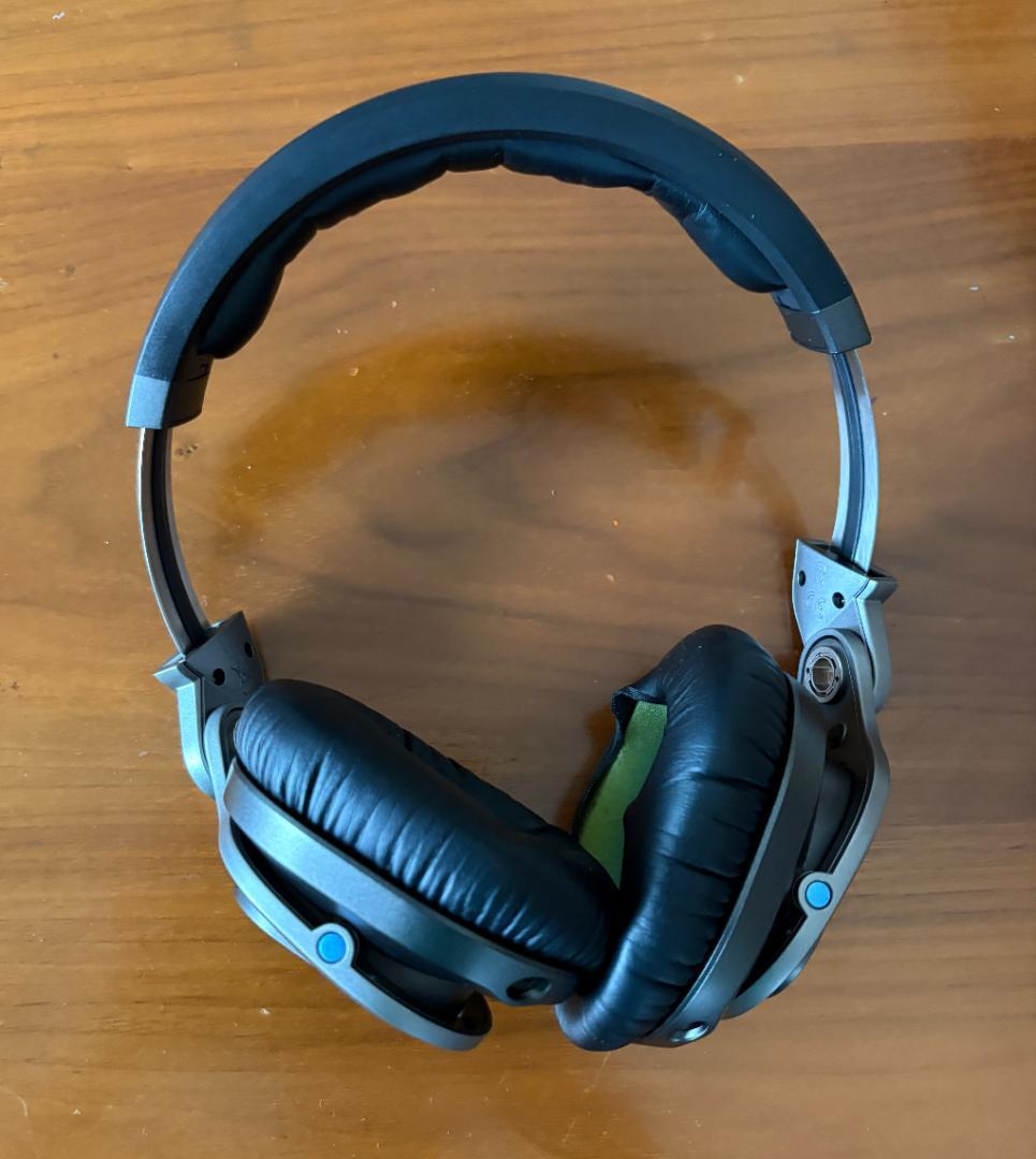 ヘッドホン Sennheiser HD8 DJ