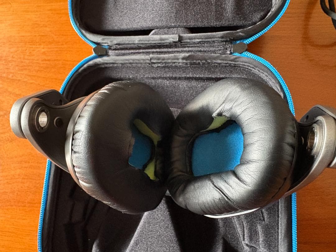 ヘッドホン Sennheiser HD8 DJ