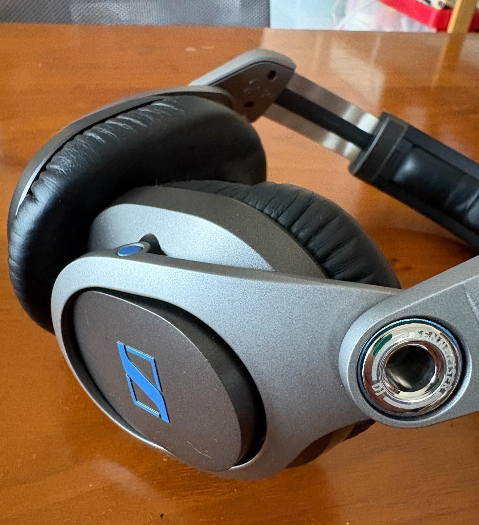 ヘッドホン Sennheiser HD8 DJ