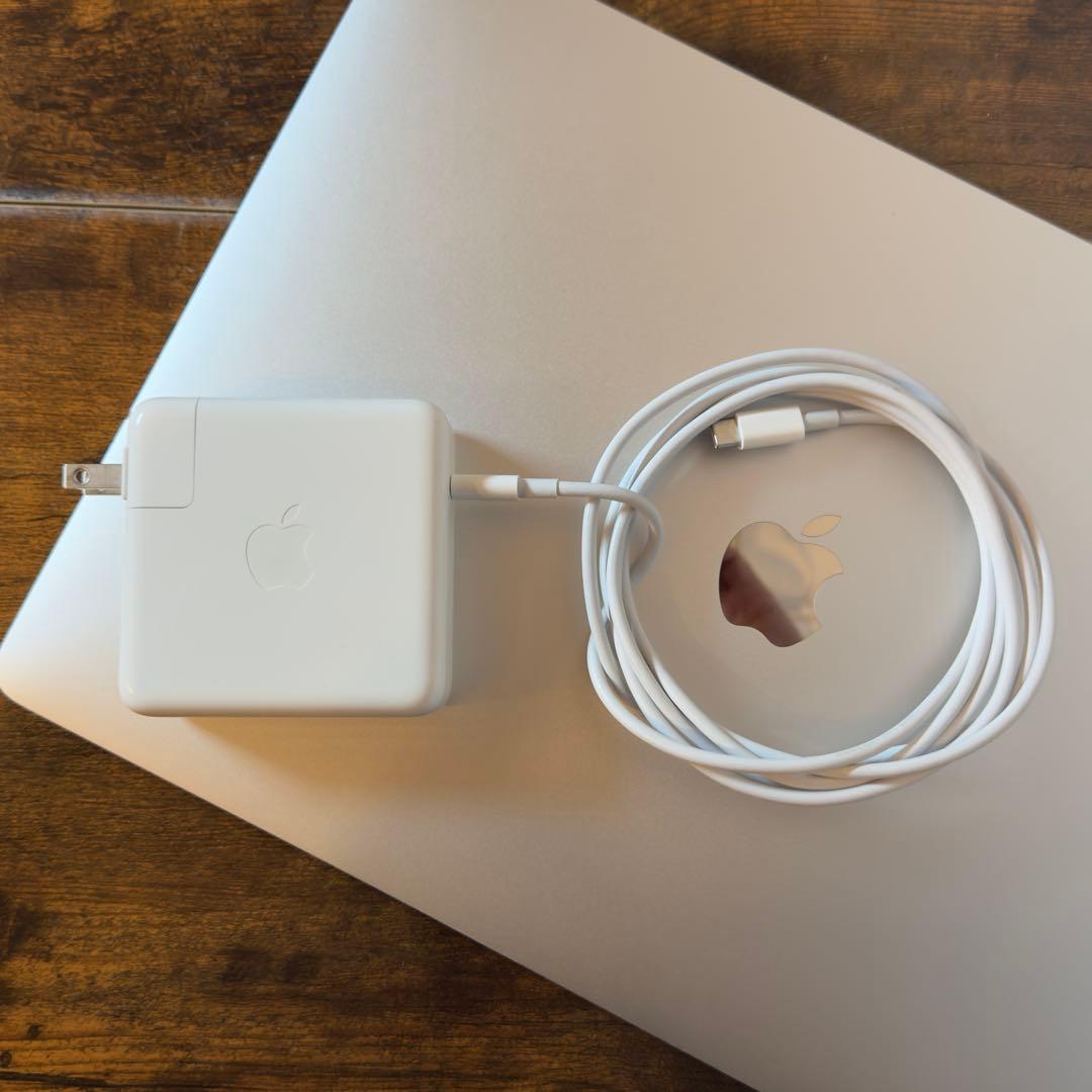 MacBook本体 MacBookPro15inch2.8Ghz4Corei7/16GB/1TB