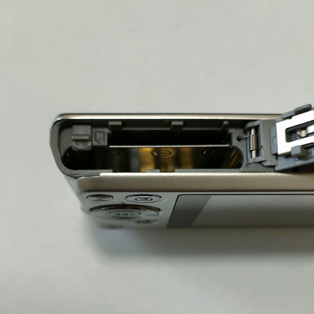 動作品（ジャンク）2012 デジカメ CASIO EXILIM EX-ZS20