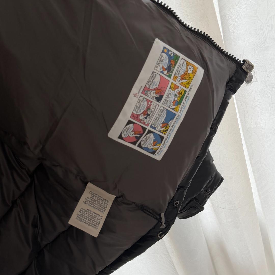 ブラック ダウンジャケット フード付き