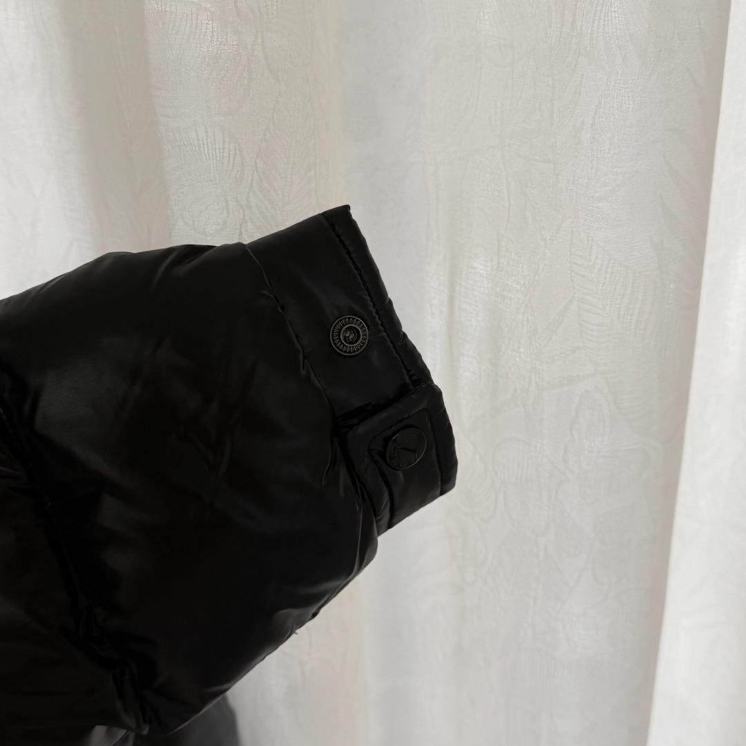 ブラック ダウンジャケット フード付き