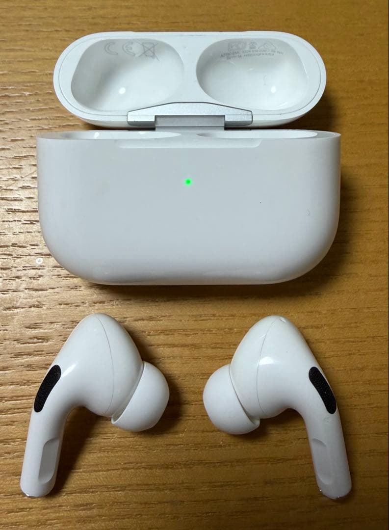 AirPods Pro & MagSafe 充電ケース付き