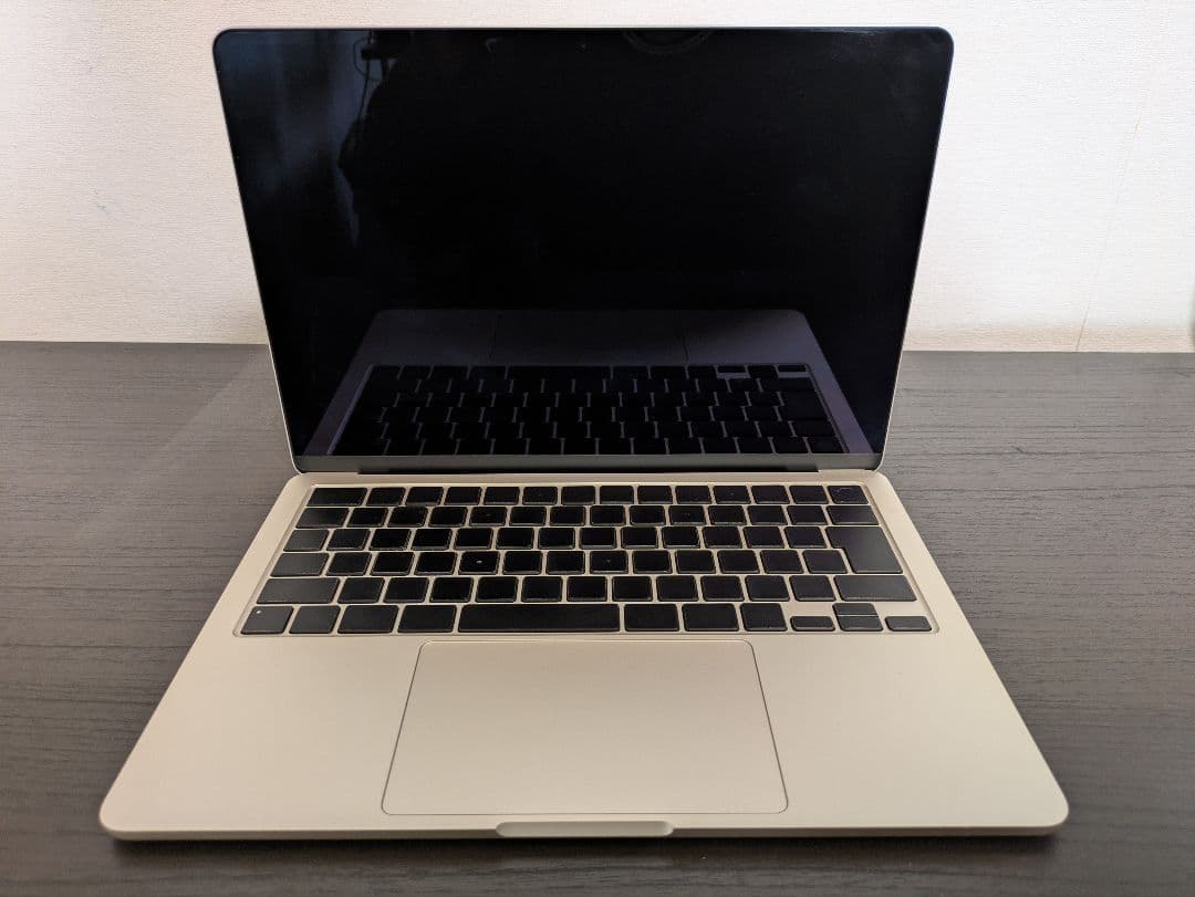 MacBook Air(M3チップ,13インチ,24GBメモリ,スターライト)