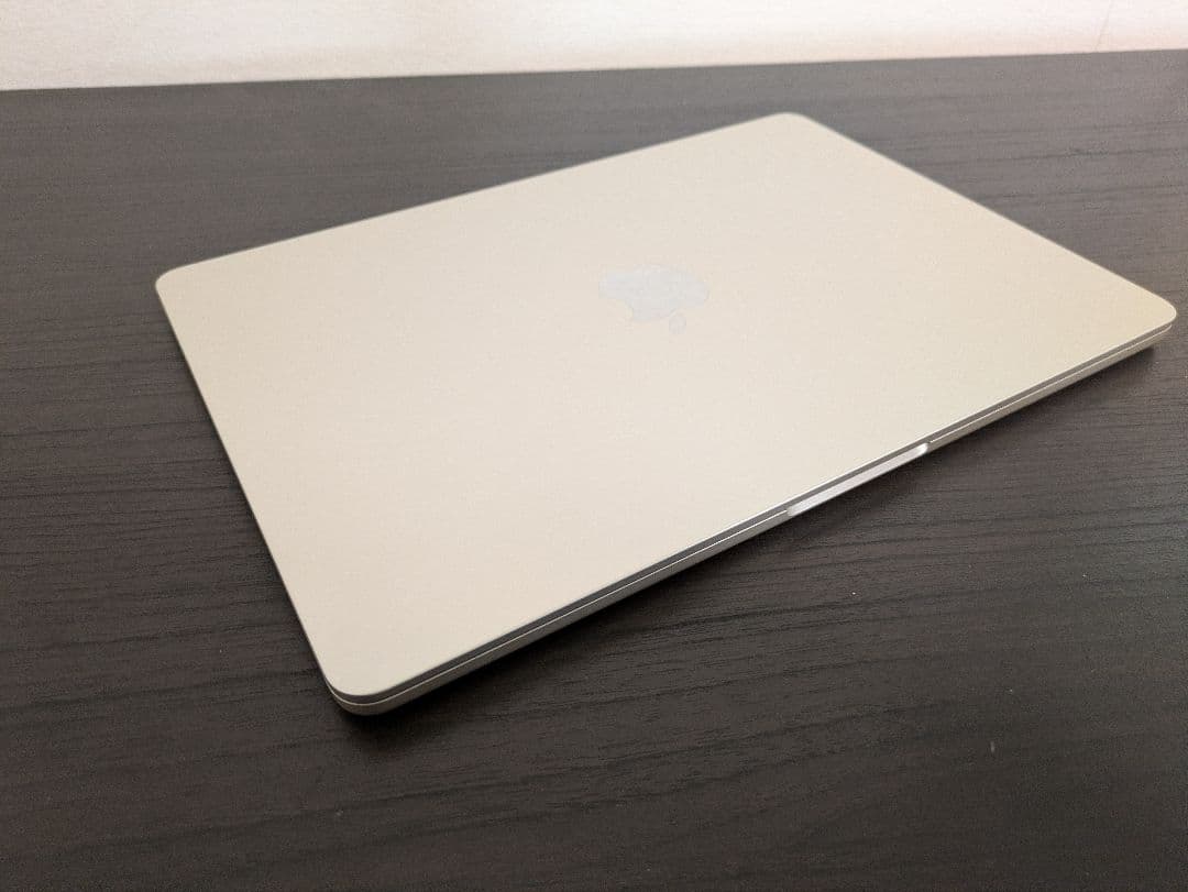MacBook Air(M3チップ,13インチ,24GBメモリ,スターライト)