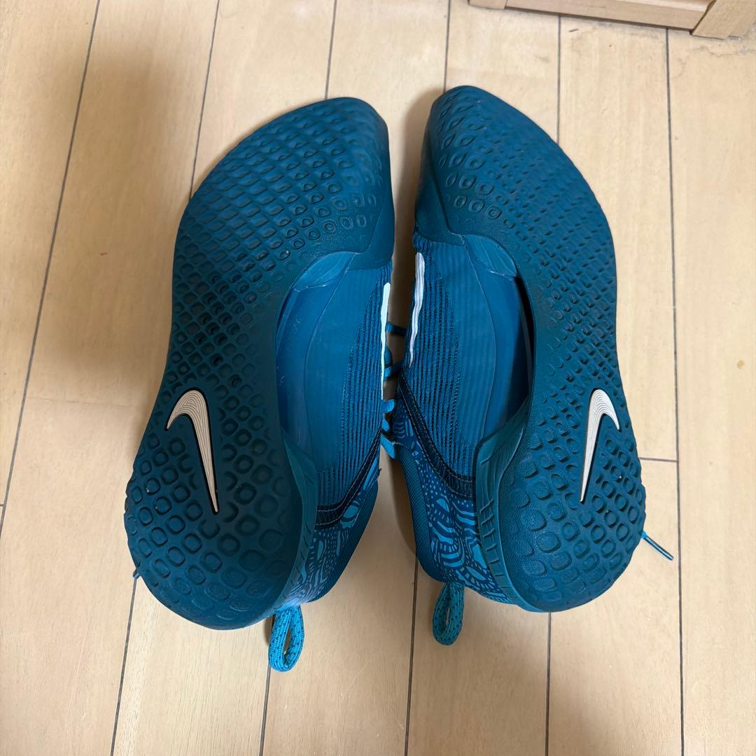 Nike テニスシューズ