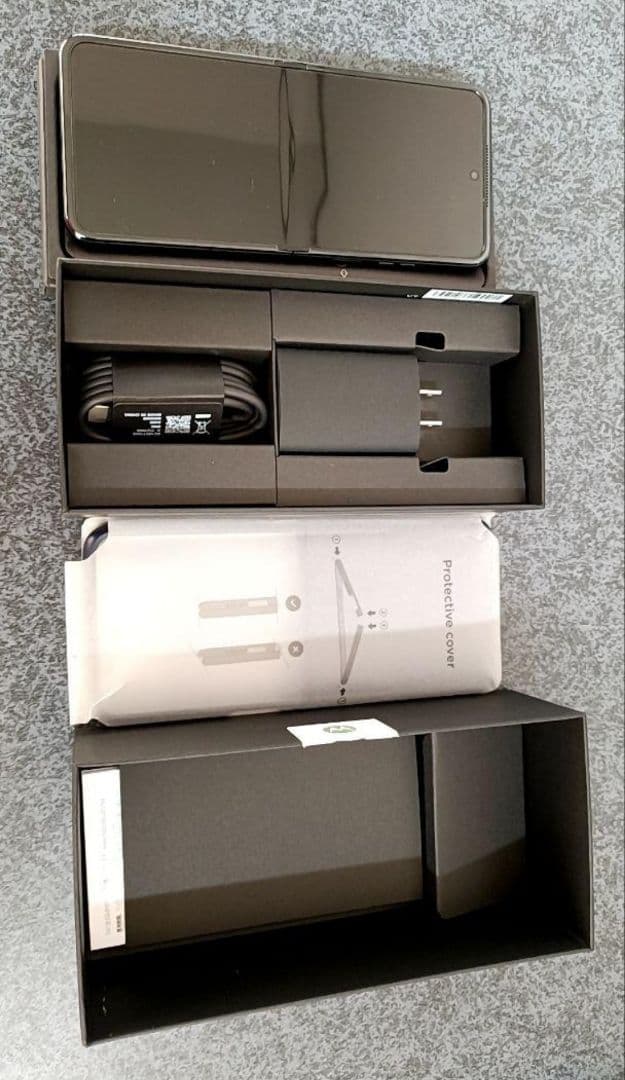 Motorola Razr 50 Ultra 12GB＋512GB国内版