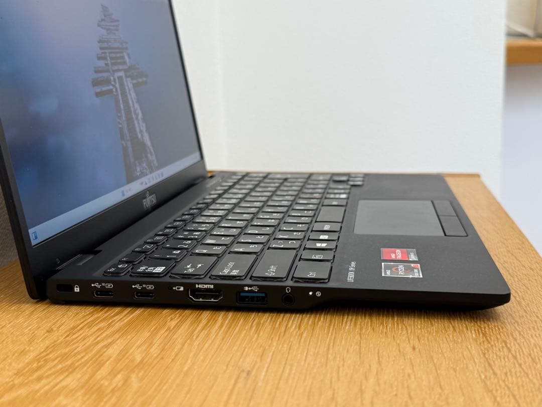 Windowsノート本体 Fujitsu LIFEBOOK UH75/H3 Ryzen7/16GB/512