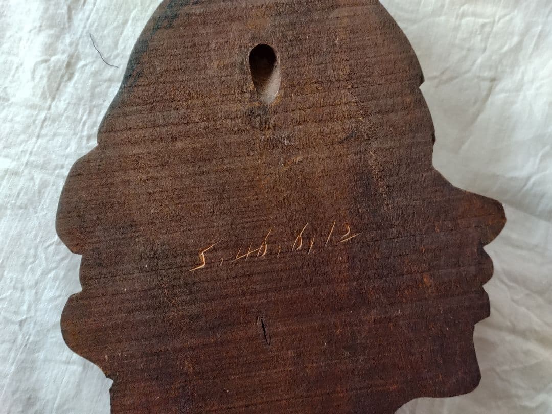 マ*ー様 瀧口政満 木彫り壁掛け