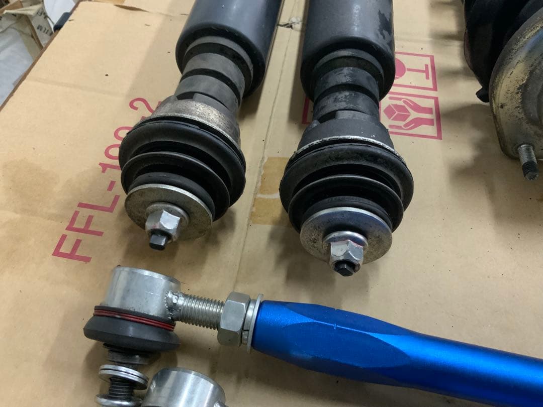 LA600S. FR純正ダンパー＆RSR（Ti2000）ハーフダウンサス