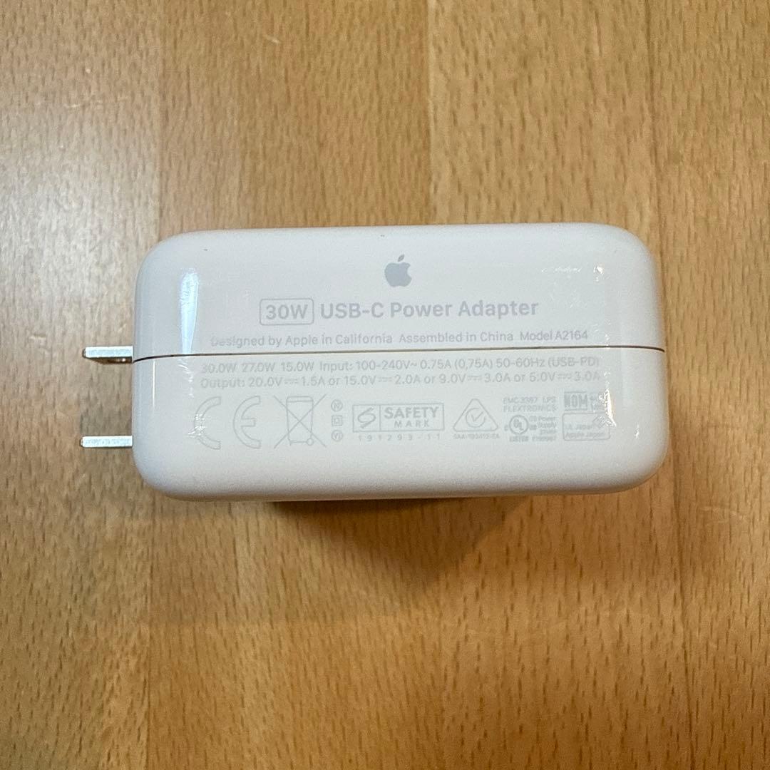 MacBook Air ｜8GB/256GB｜充放電172回｜バッテリー90%