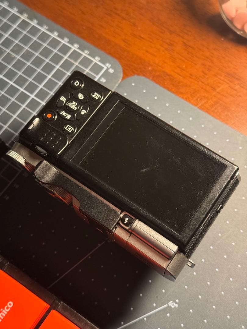 Fujifilm X-M1 ミラーレスカメラ　(ボディー)