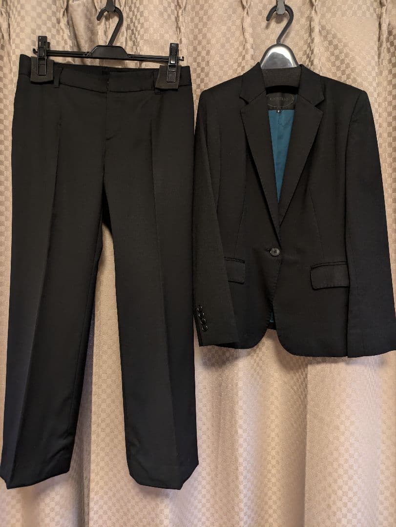 ユナイテッド・アローズ　ブラック ビジネススーツ ジャケットとパンツセット