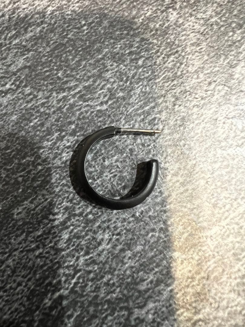 ヴィトン ブックル・ダミエ LVピアス ロゴ MP3193